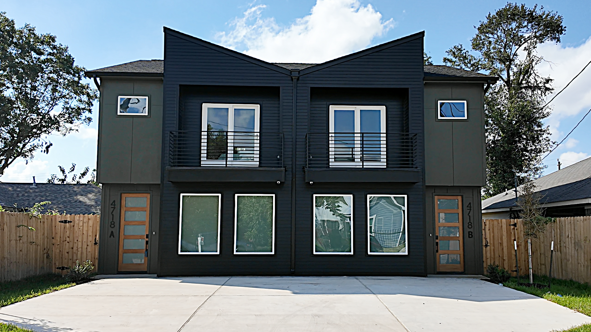 Maximize Your Infill Lot with This Duplex Design