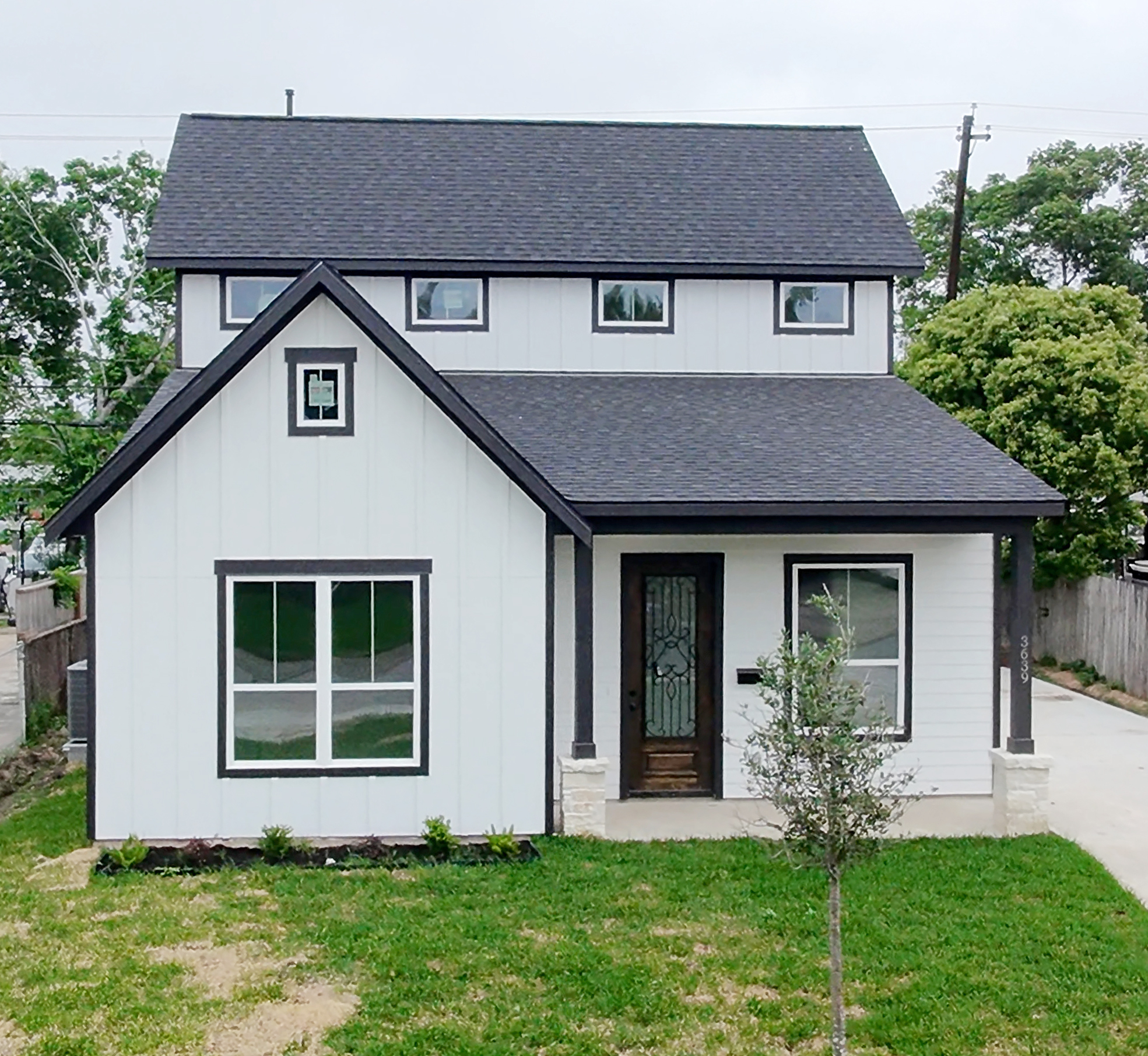 🏡 “The Lofted Retreat”